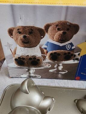 Build-A-Bear x Nordicwear Teddy Bear Cake Pan 3D